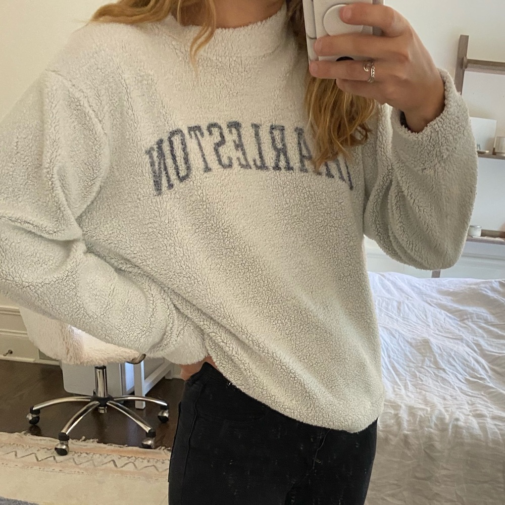 Charleston Crewneck!